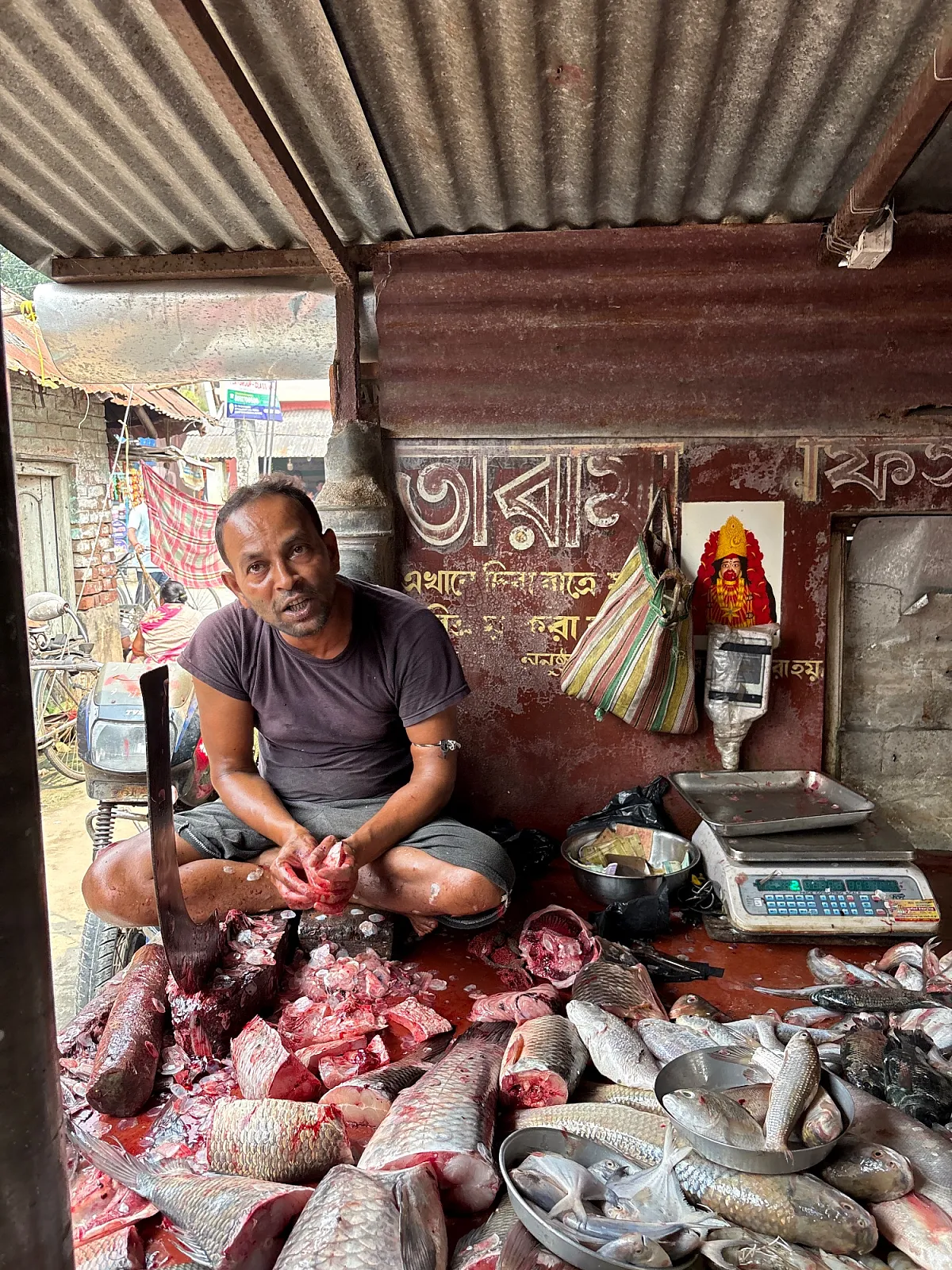 Tara Ma Fish Shop shop front